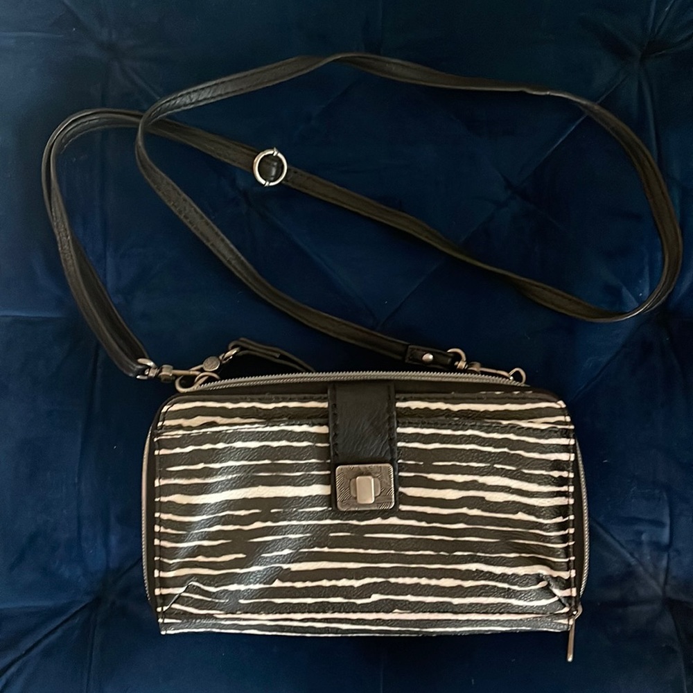 thesak, wallet & clutch, Black&White